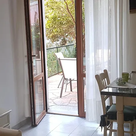 Chez Reny Terrazza Vista Mare